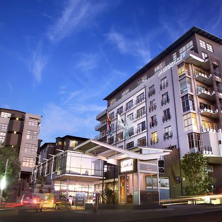 Готель Doubletree By Hilton Cape Town Upper Eastside Екстер'єр фото