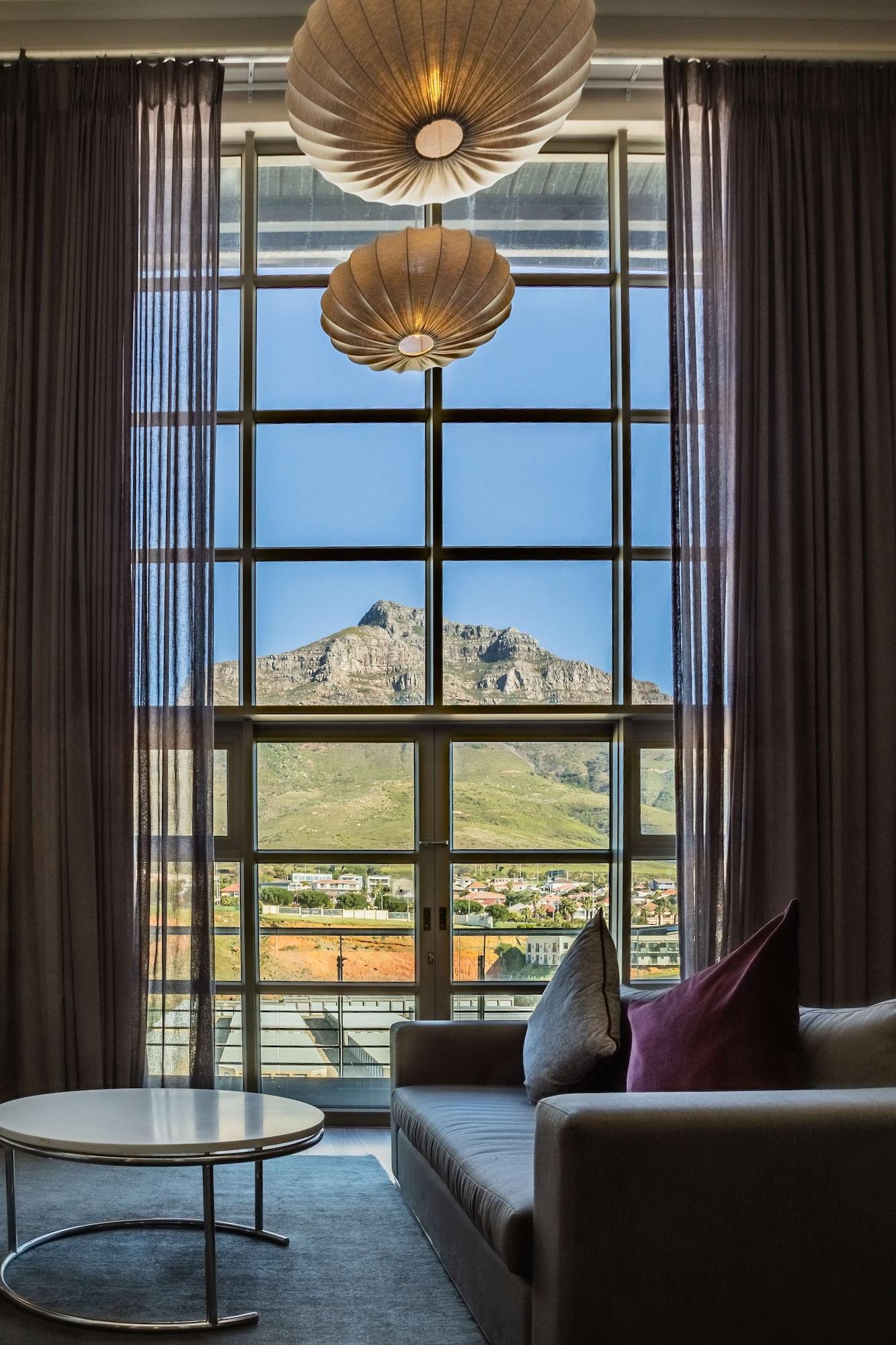 Готель Doubletree By Hilton Cape Town Upper Eastside Екстер'єр фото