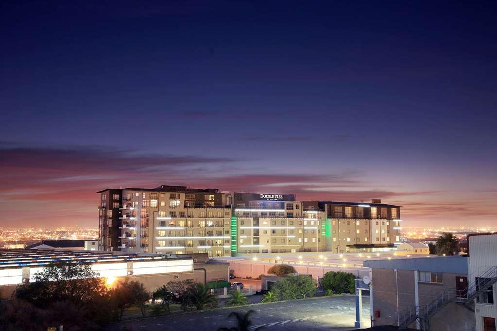 Готель Doubletree By Hilton Cape Town Upper Eastside Екстер'єр фото