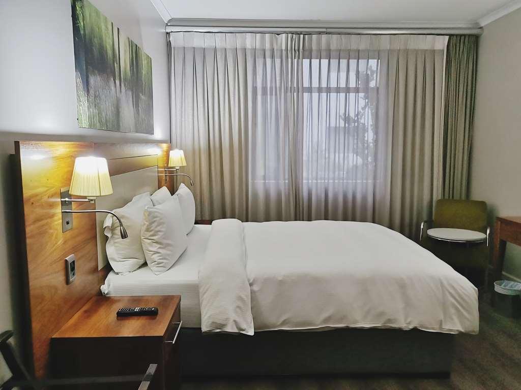 Готель Doubletree By Hilton Cape Town Upper Eastside Номер фото